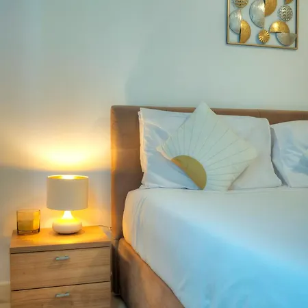 아파트 Bright & Spacious 3 Bedrooms Near Seafront Post1-1 Saint Julian's