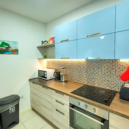 Bright & Spacious 3 Bedrooms Near Seafront Post1-1 Apartmán *
