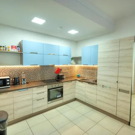 Bright & Spacious 3 Bedrooms Near Seafront Post1-1 * Saint Julian's
